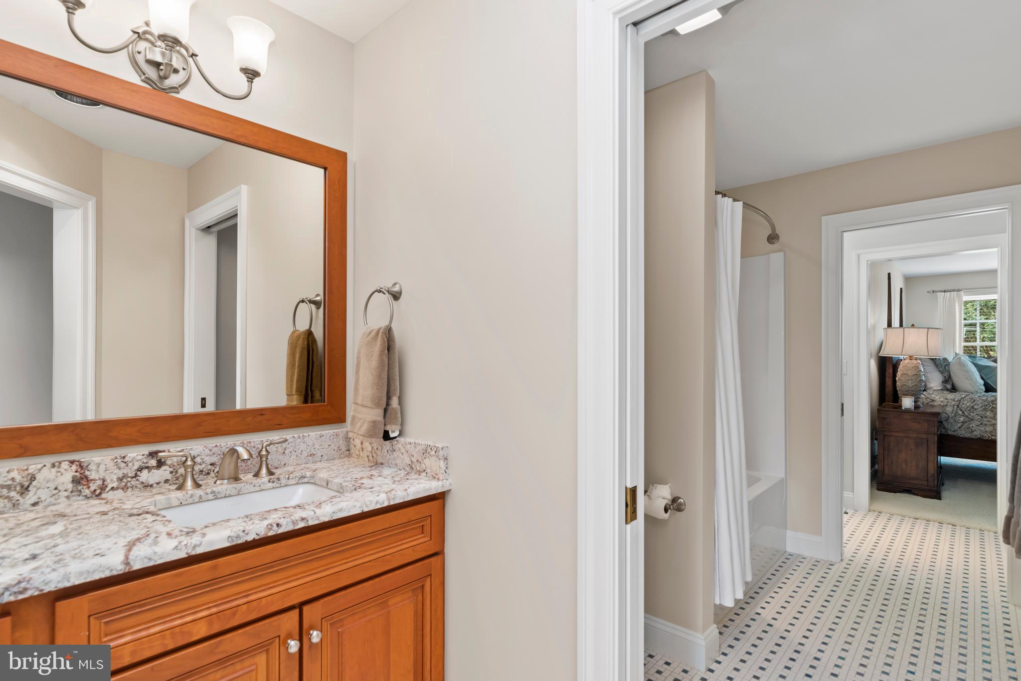 HILLSIDE FARMS - Residential