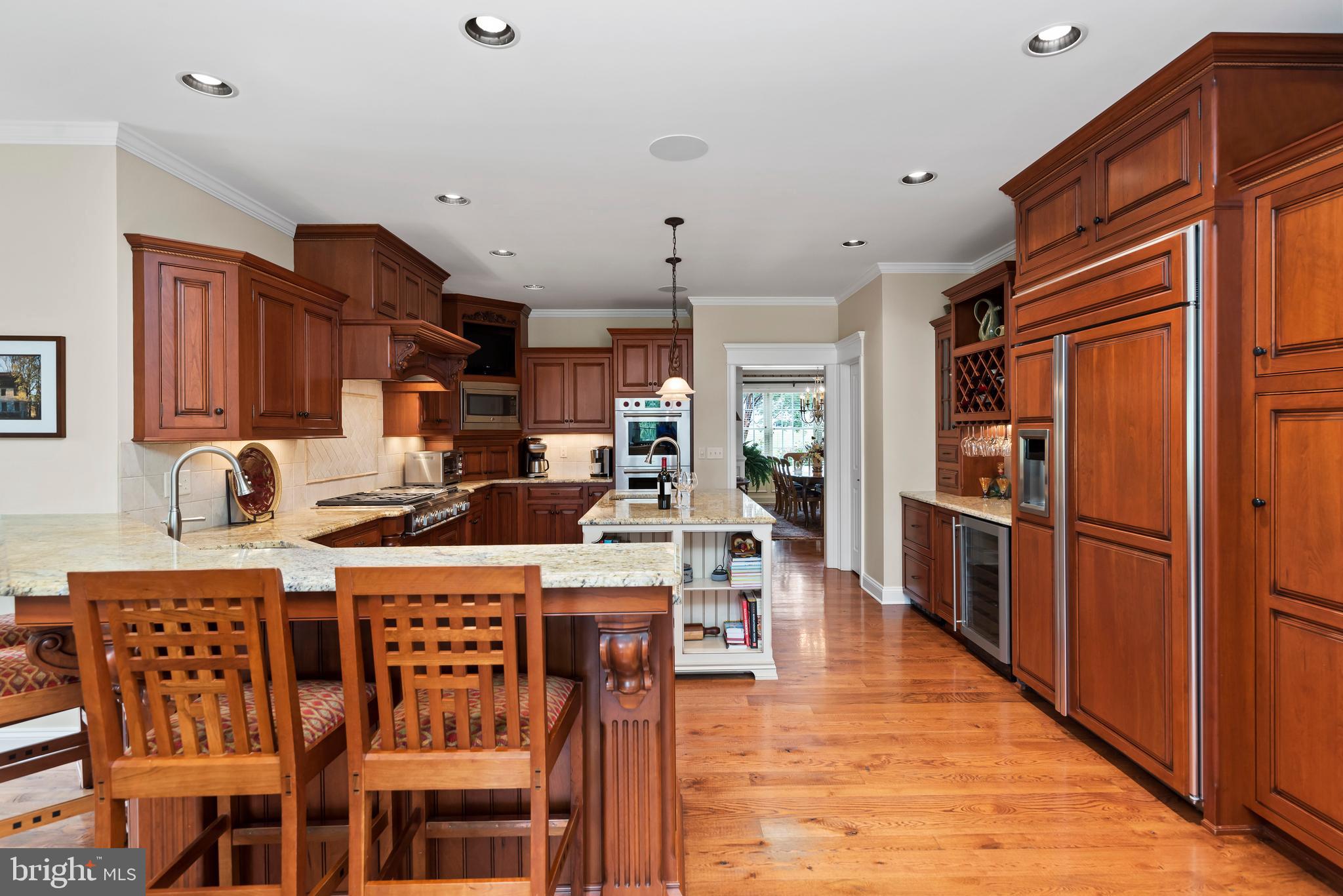 HILLSIDE FARMS - Residential