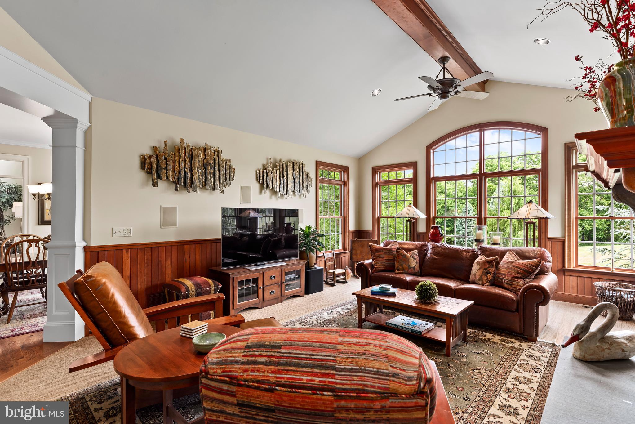 HILLSIDE FARMS - Residential