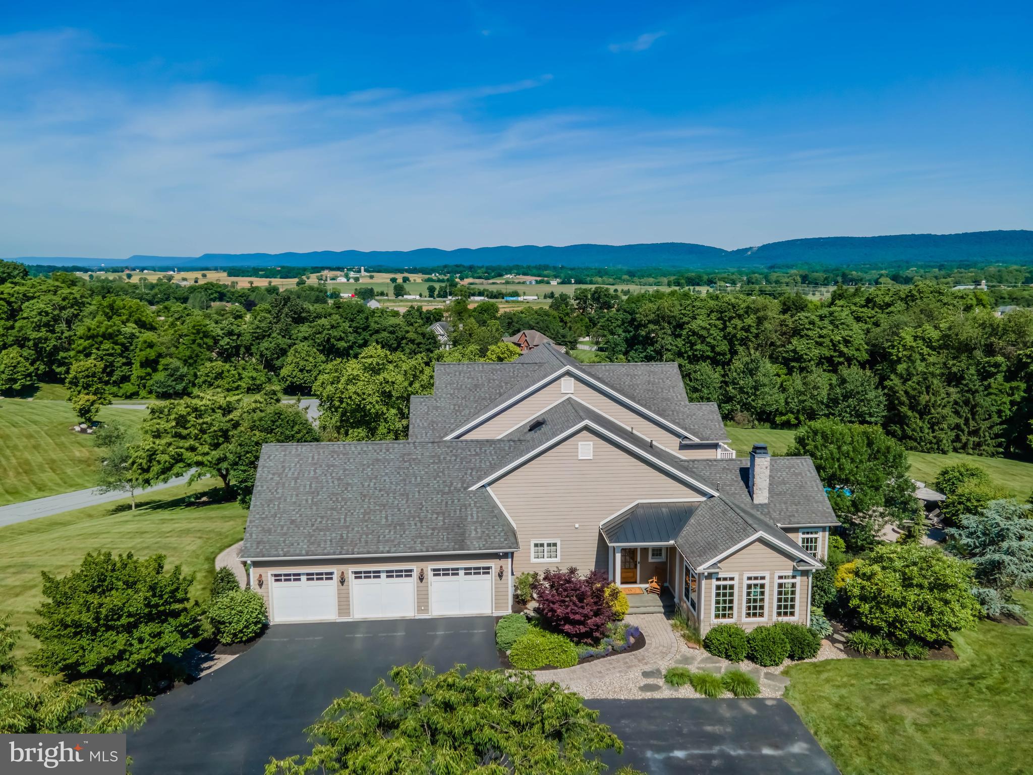 HILLSIDE FARMS - Residential