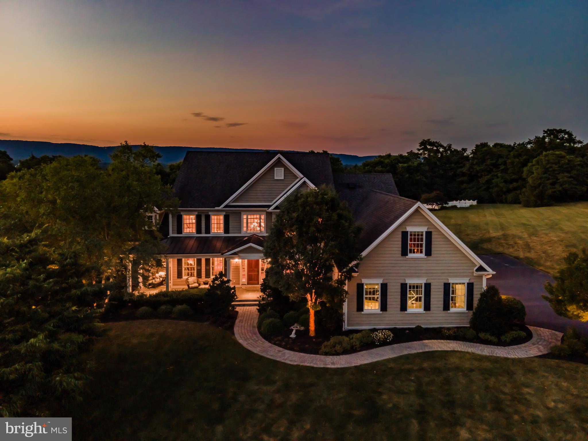 HILLSIDE FARMS - Residential