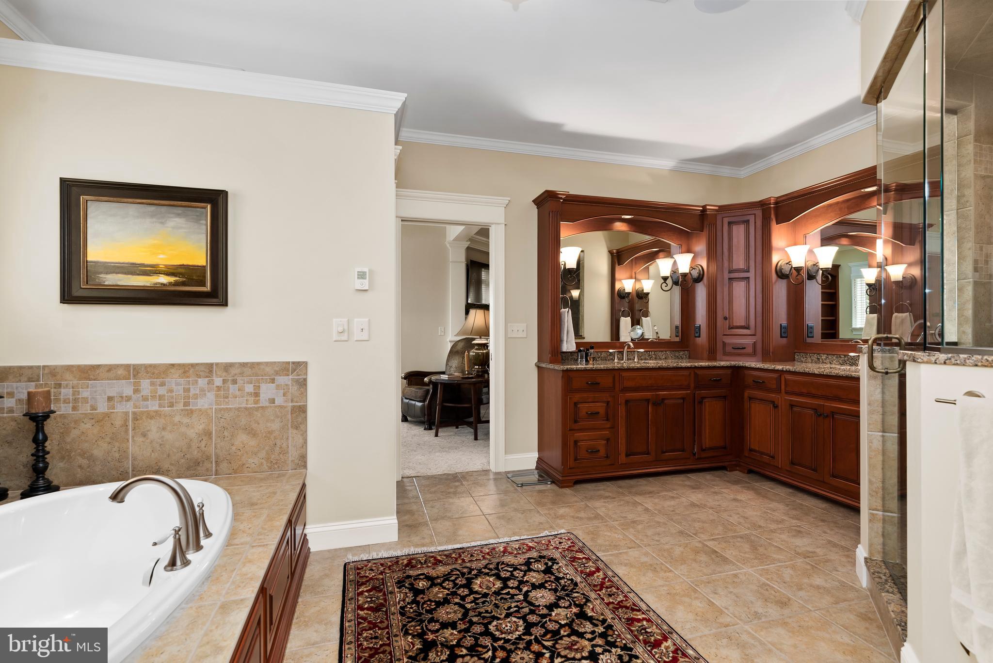 HILLSIDE FARMS - Residential