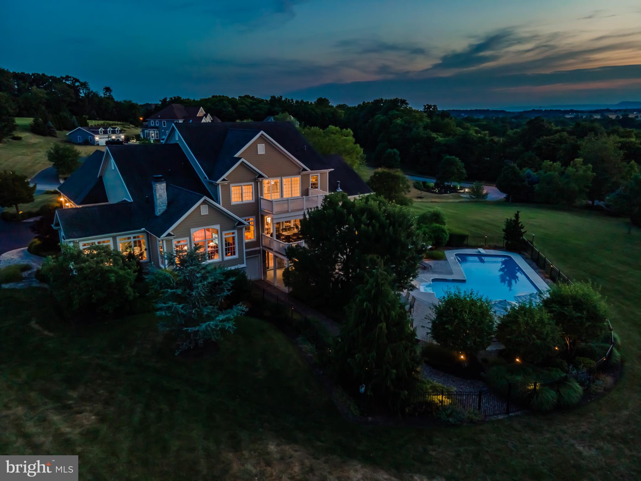 HILLSIDE FARMS - Residential