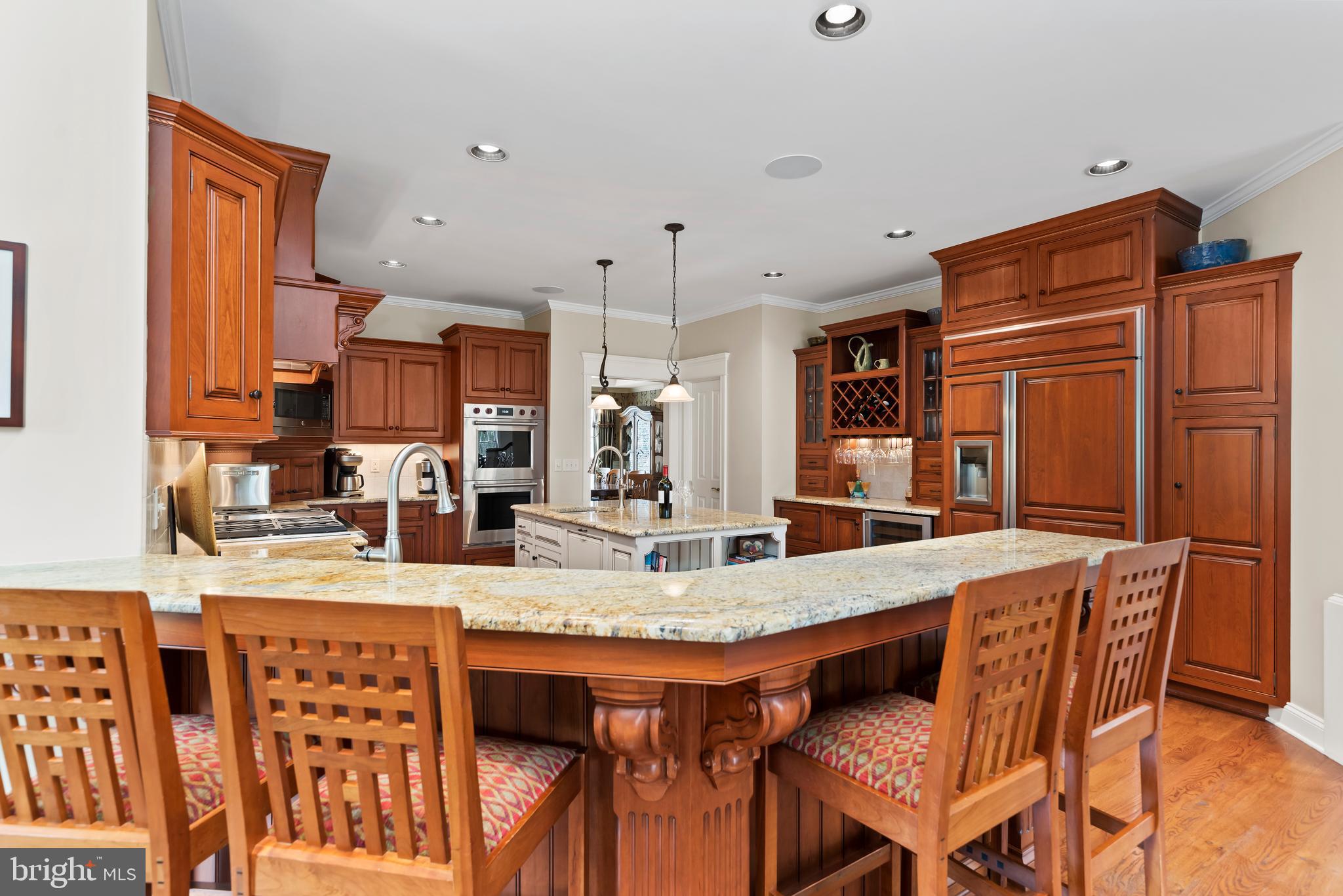 HILLSIDE FARMS - Residential