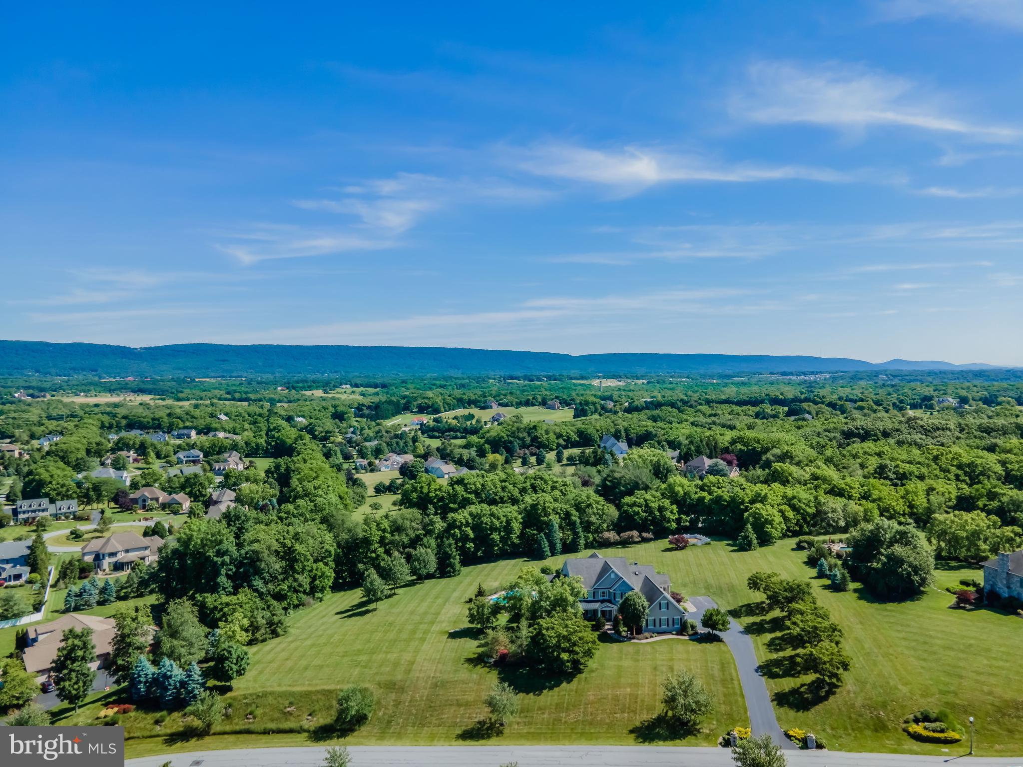 HILLSIDE FARMS - Residential