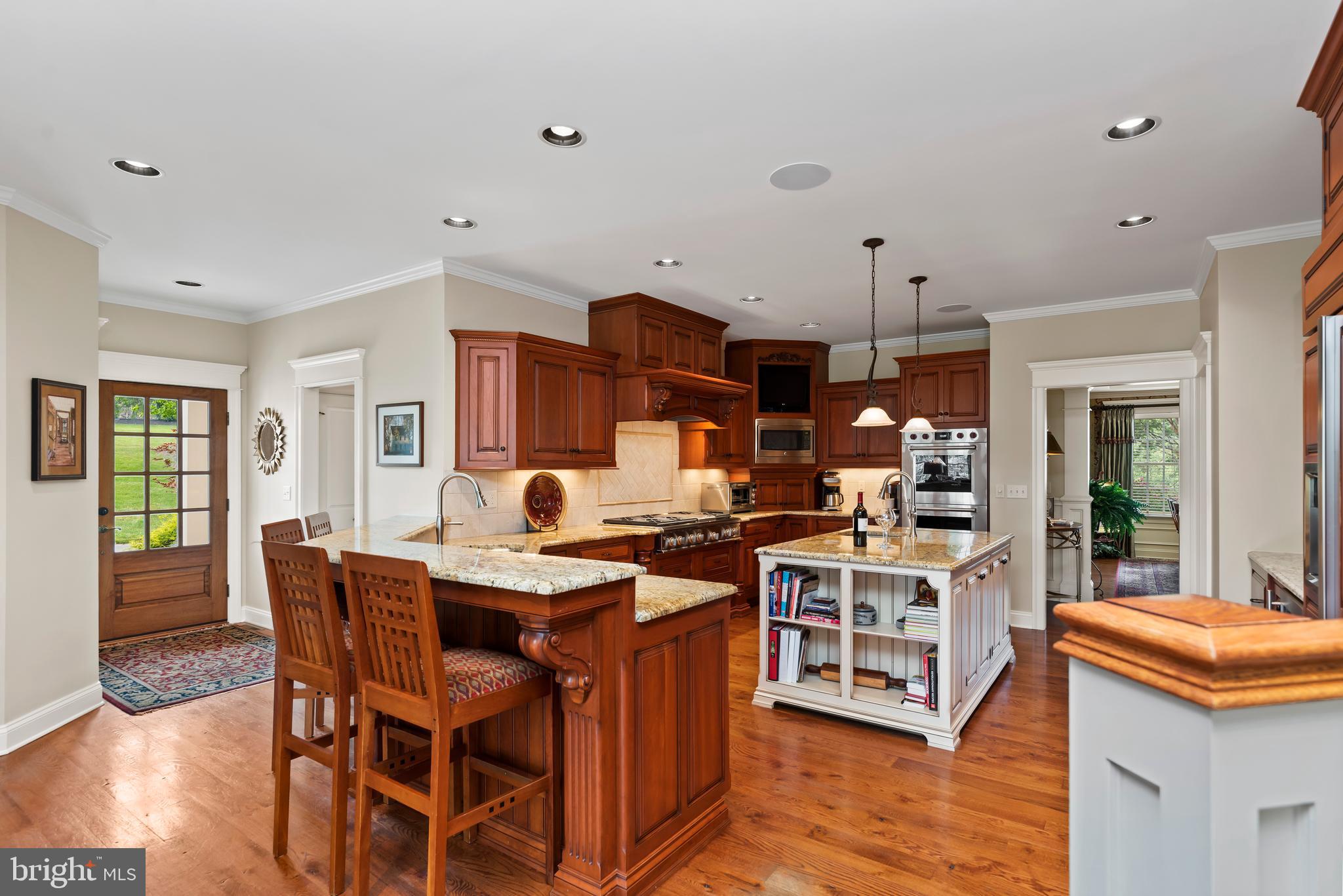 HILLSIDE FARMS - Residential