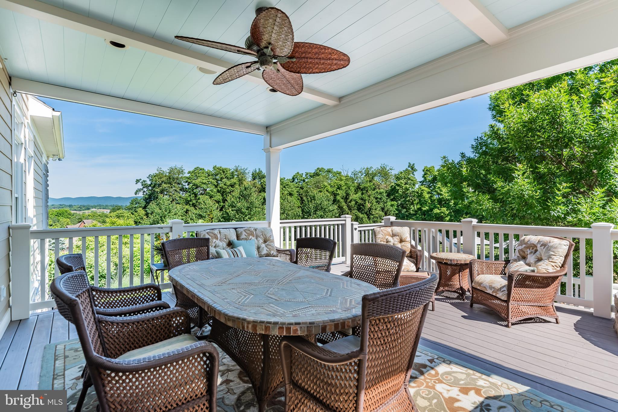 HILLSIDE FARMS - Residential