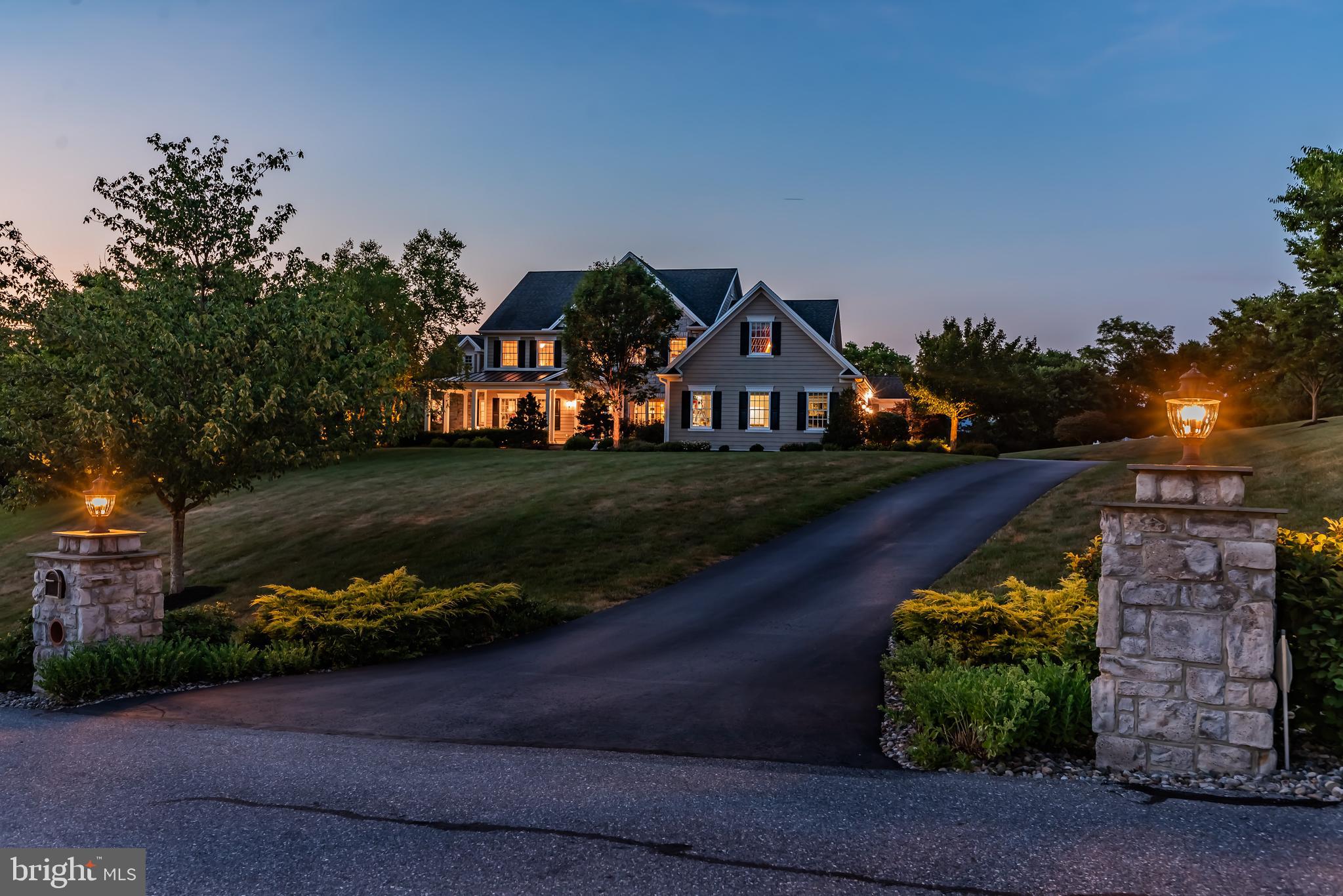 HILLSIDE FARMS - Residential