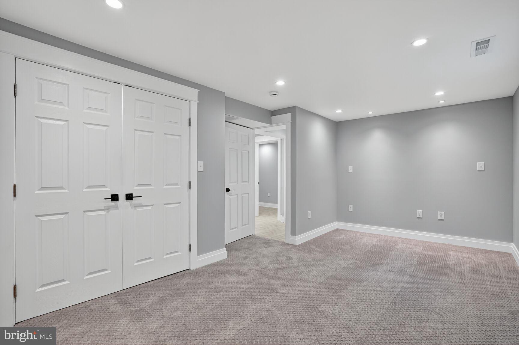 MOUNT VERNON GROVE - Residential