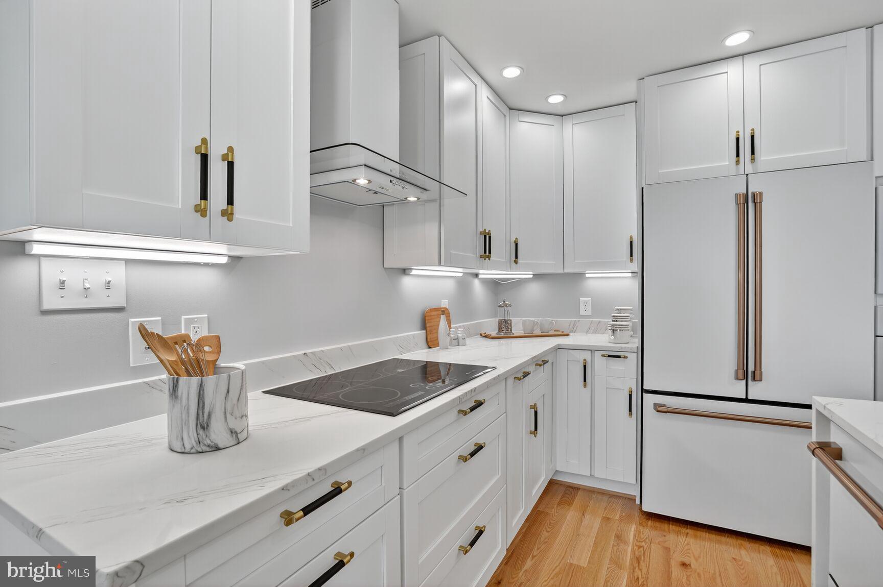 MOUNT VERNON GROVE - Residential