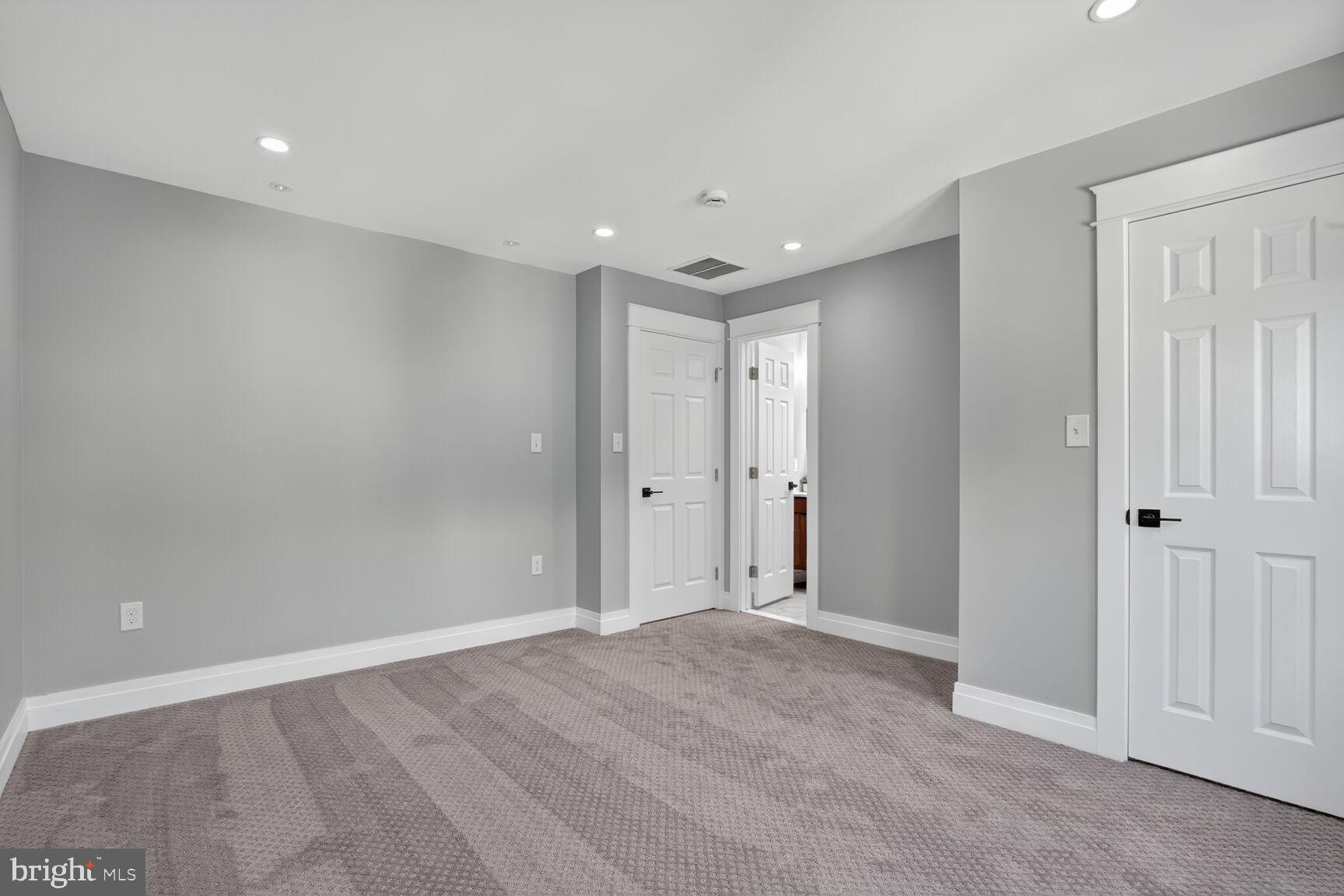 MOUNT VERNON GROVE - Residential