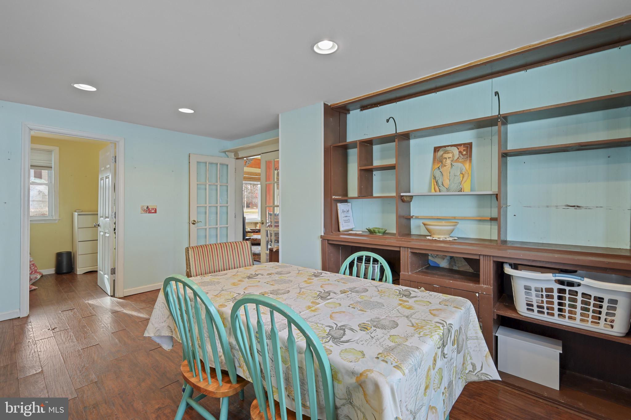 CHURCH HILL - Residential