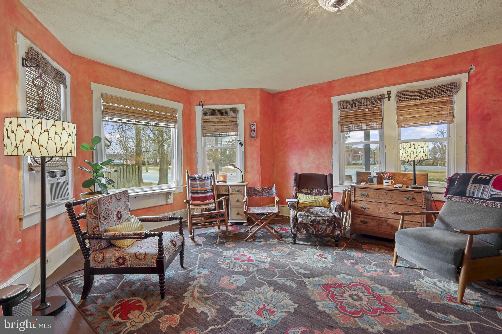 CHURCH HILL - Residential