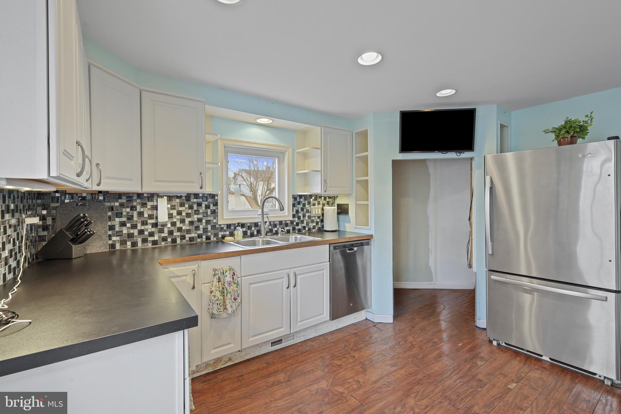 CHURCH HILL - Residential