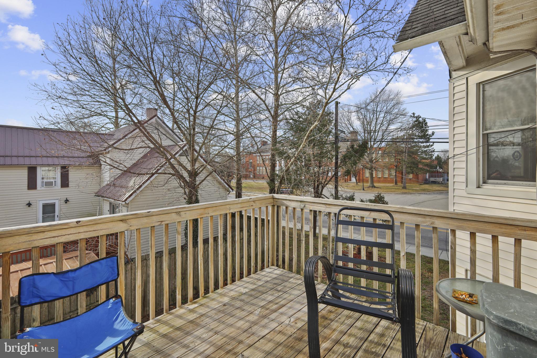 CHURCH HILL - Residential