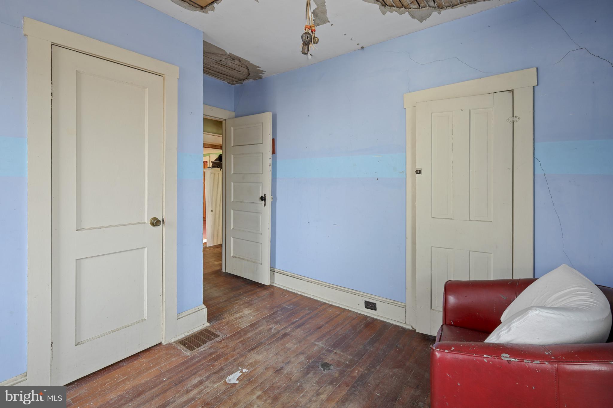 CHURCH HILL - Residential