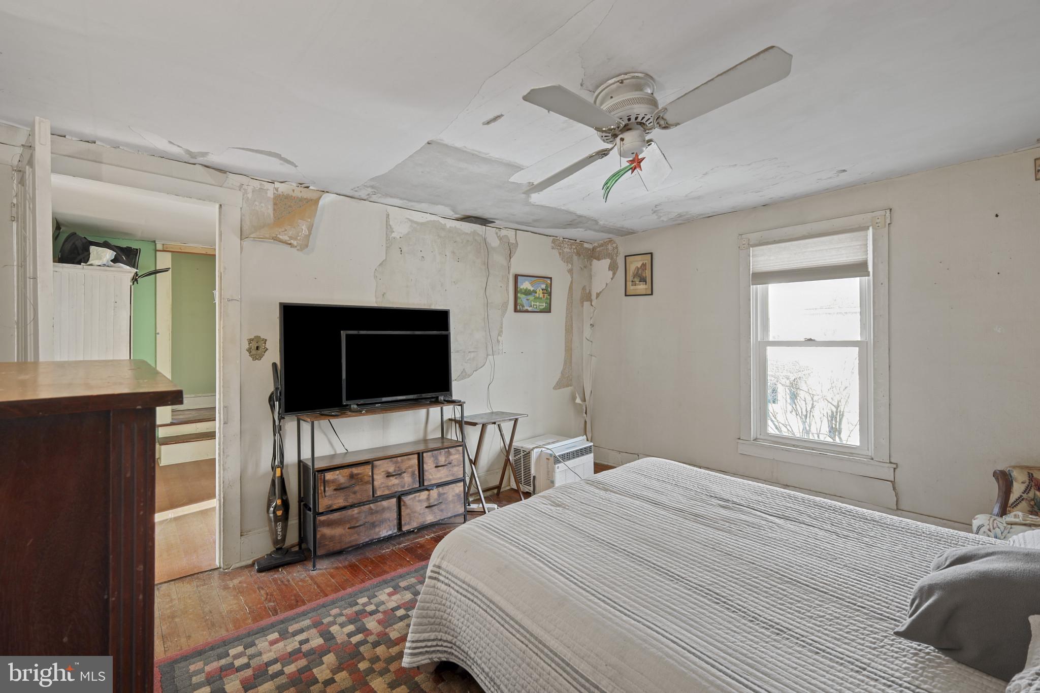 CHURCH HILL - Residential