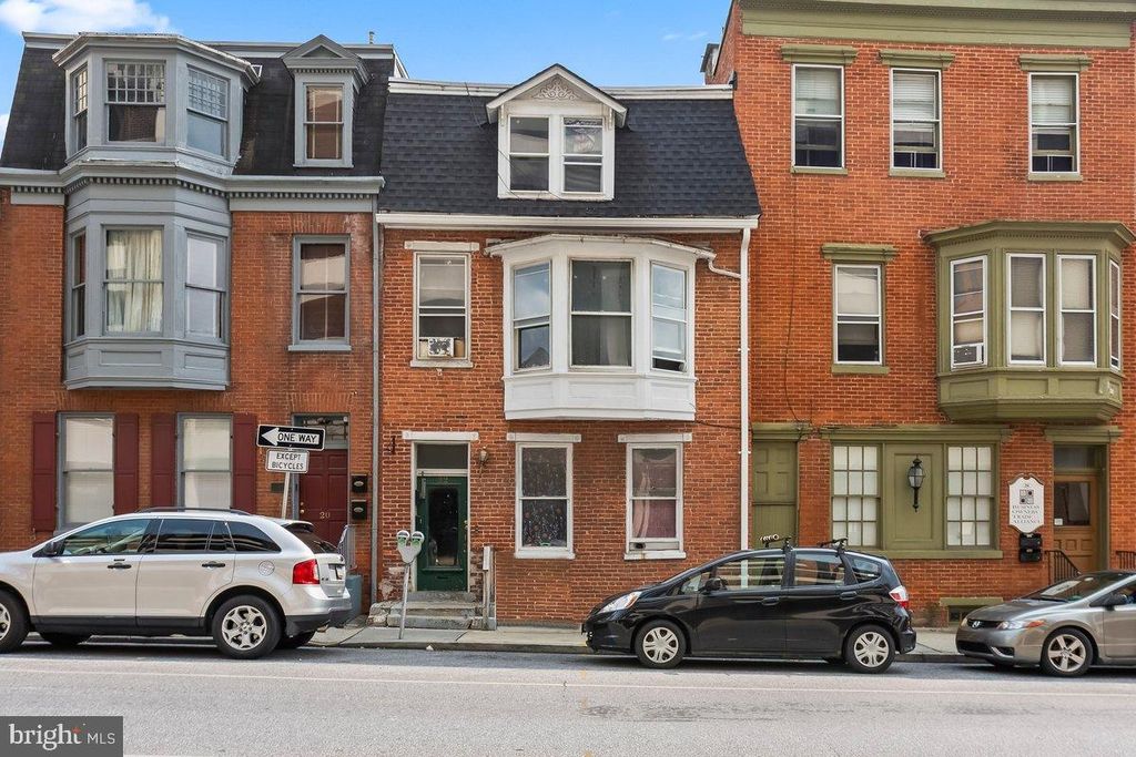 Photo of 22 W King Street, YORK, PA 17401 (MLS # PAYK2088120)