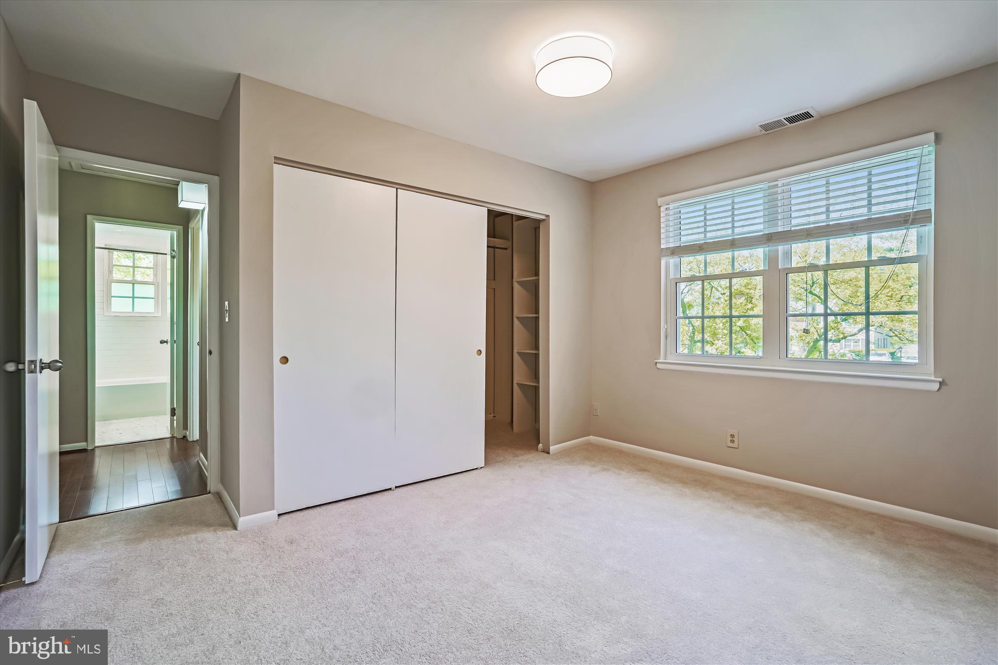 THE ARLINGTON - Residential