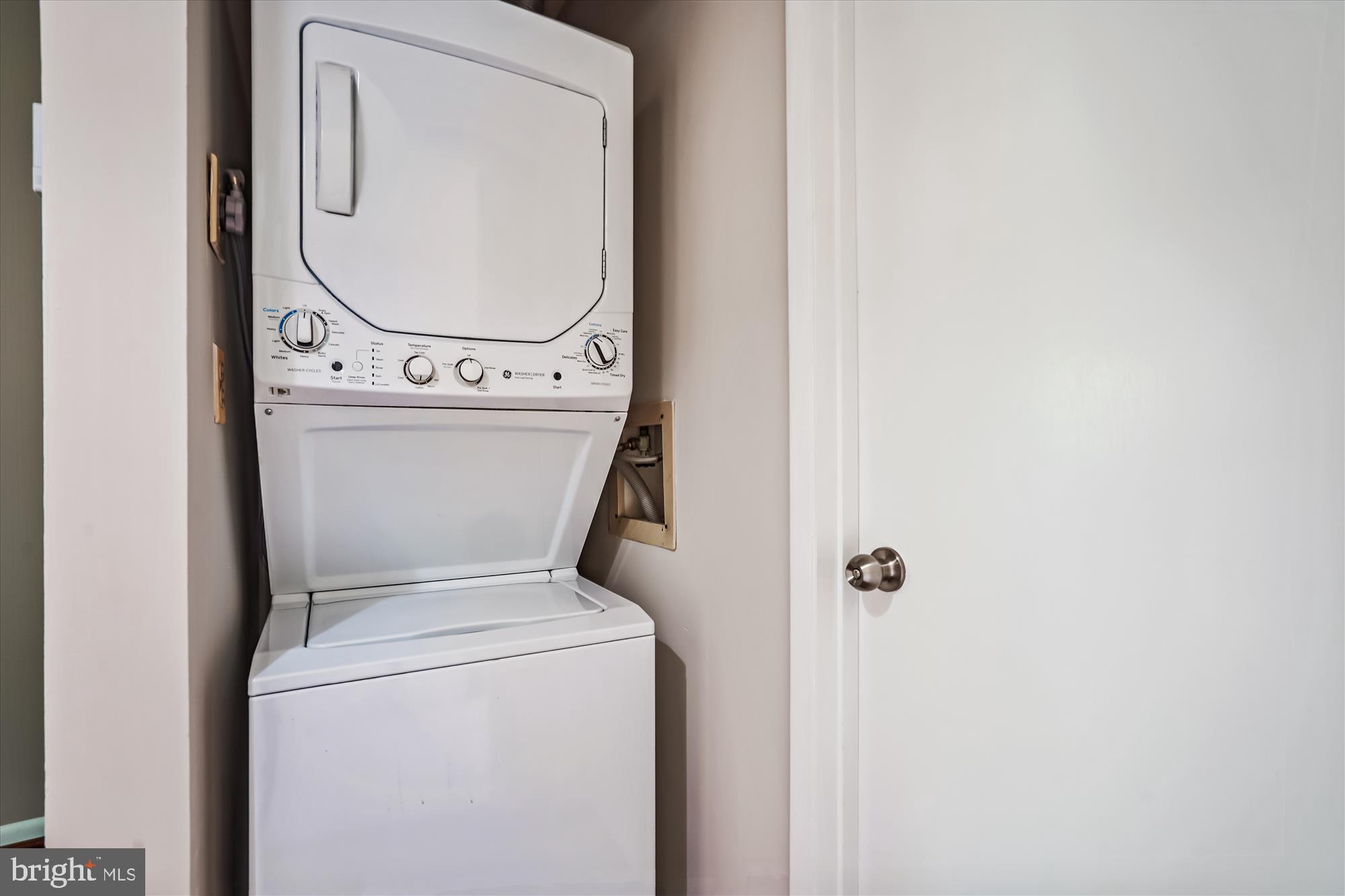 THE ARLINGTON - Residential