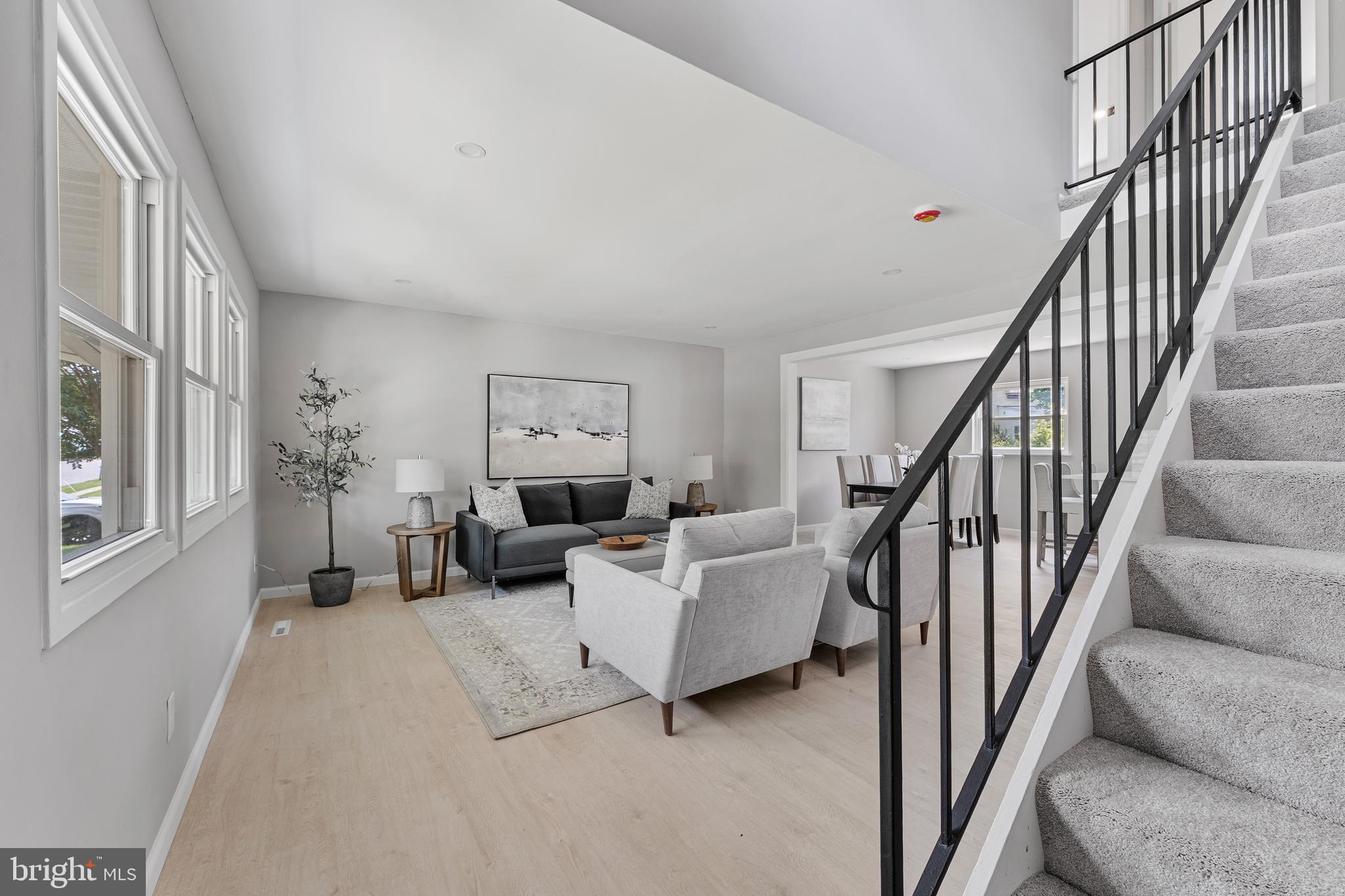 CHADWICK MANOR - Residential