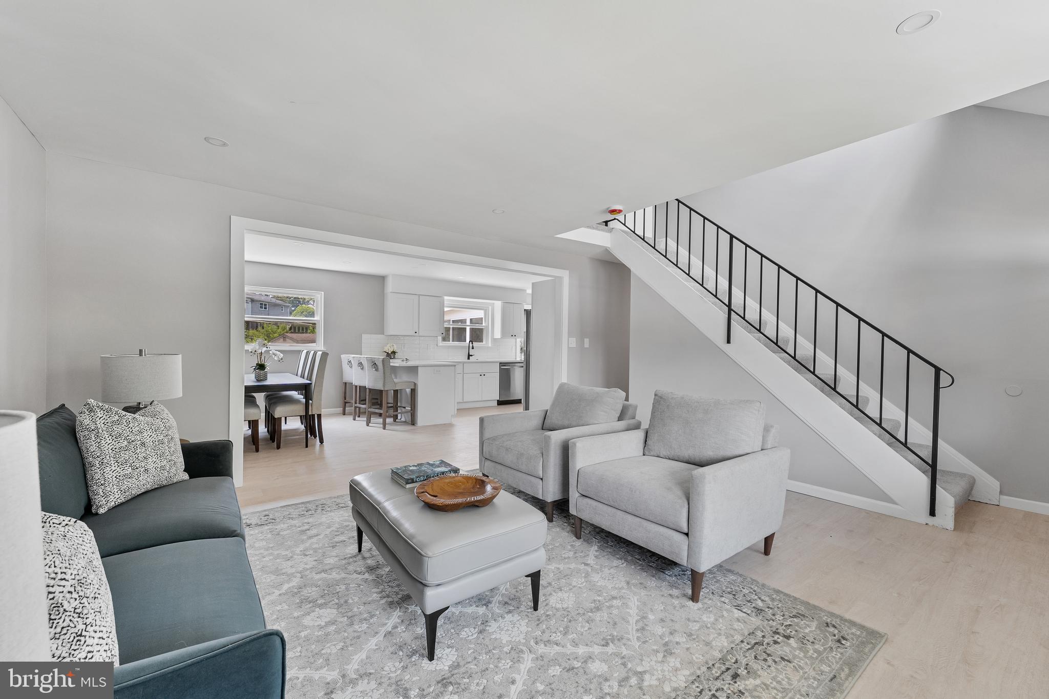 CHADWICK MANOR - Residential