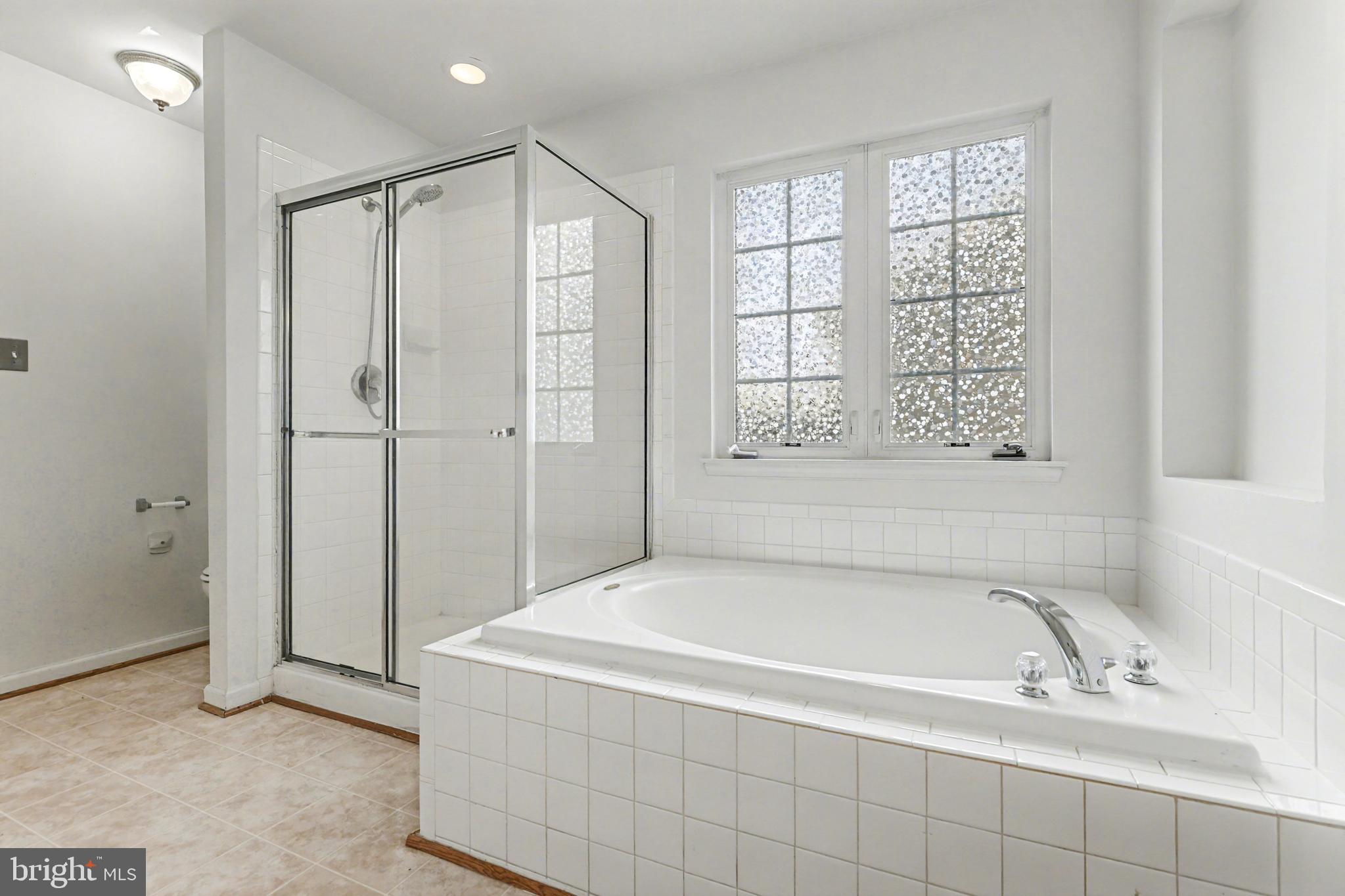 THE FALLS AT LEE'S PARKE - Residential