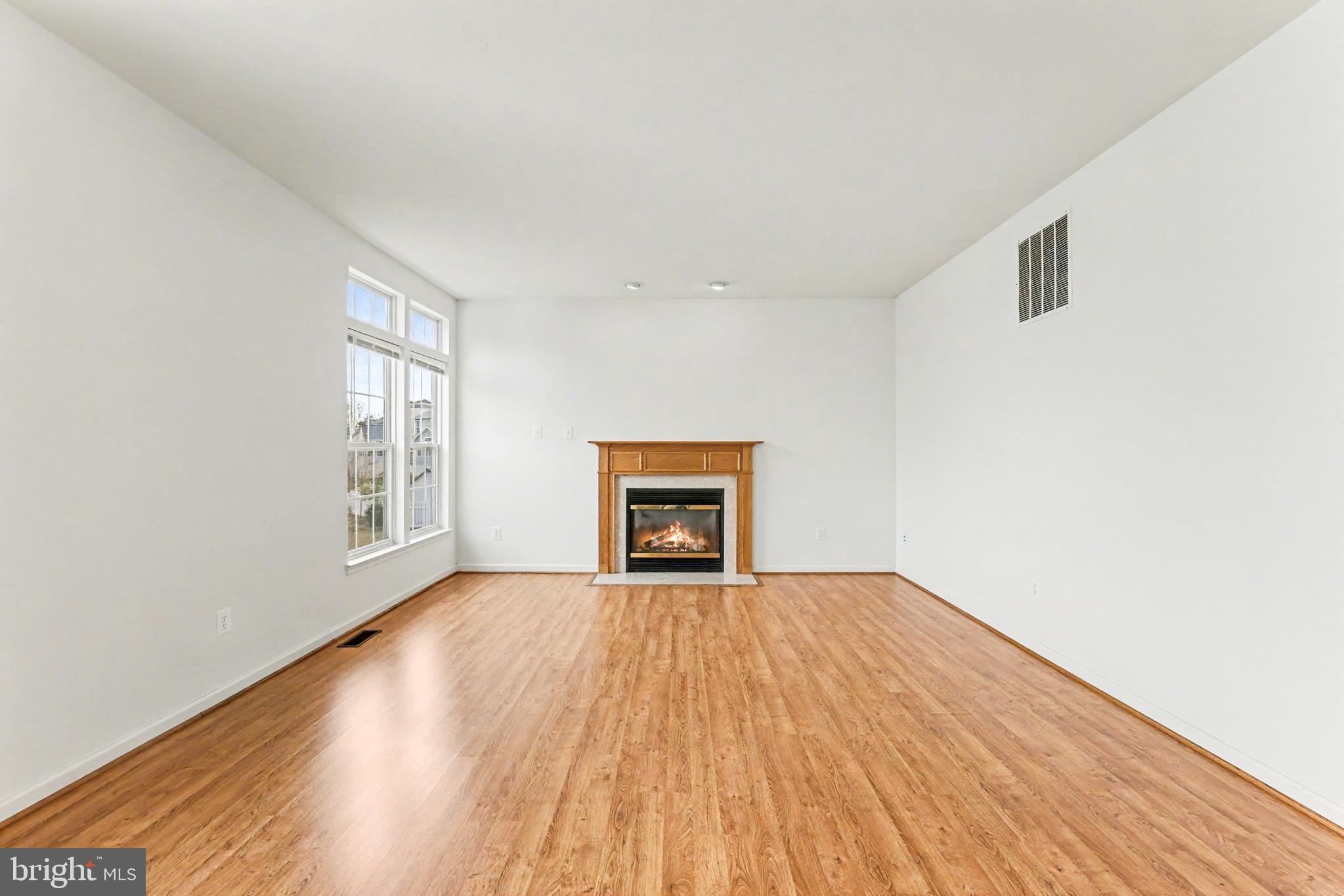 THE FALLS AT LEE'S PARKE - Residential