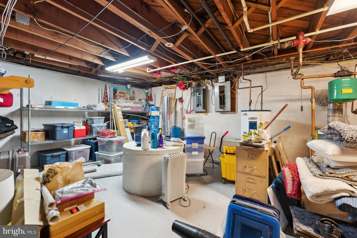 LIVINGSTON GROVE - Residential