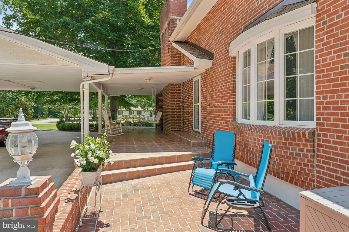 LIVINGSTON GROVE - Residential