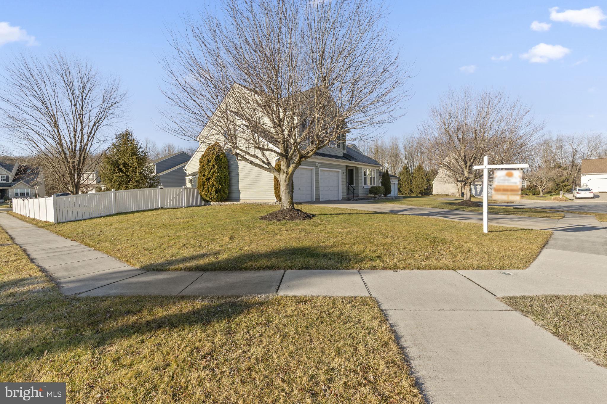 TUCHAHOE FARMS - Residential