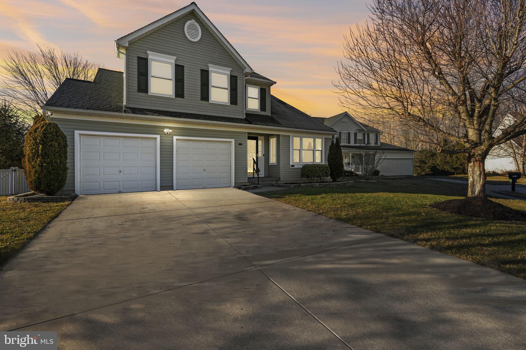 TUCHAHOE FARMS - Residential