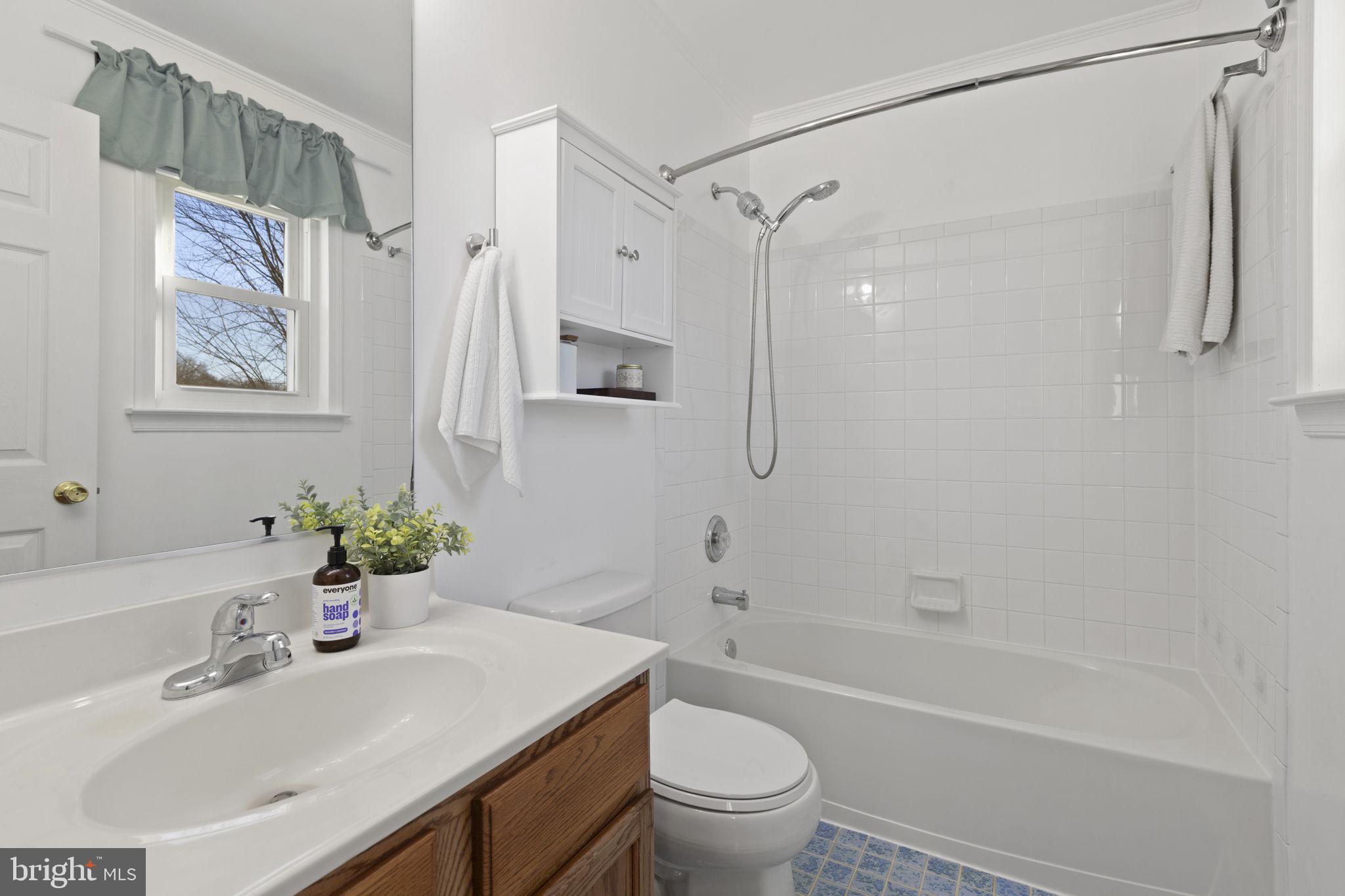 TUCHAHOE FARMS - Residential