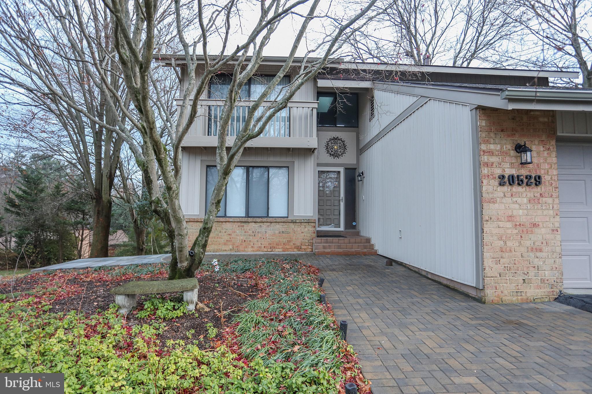 THE POINTS - Residential