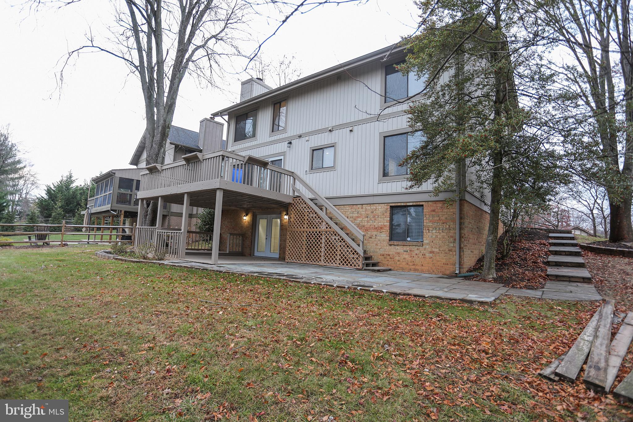 THE POINTS - Residential