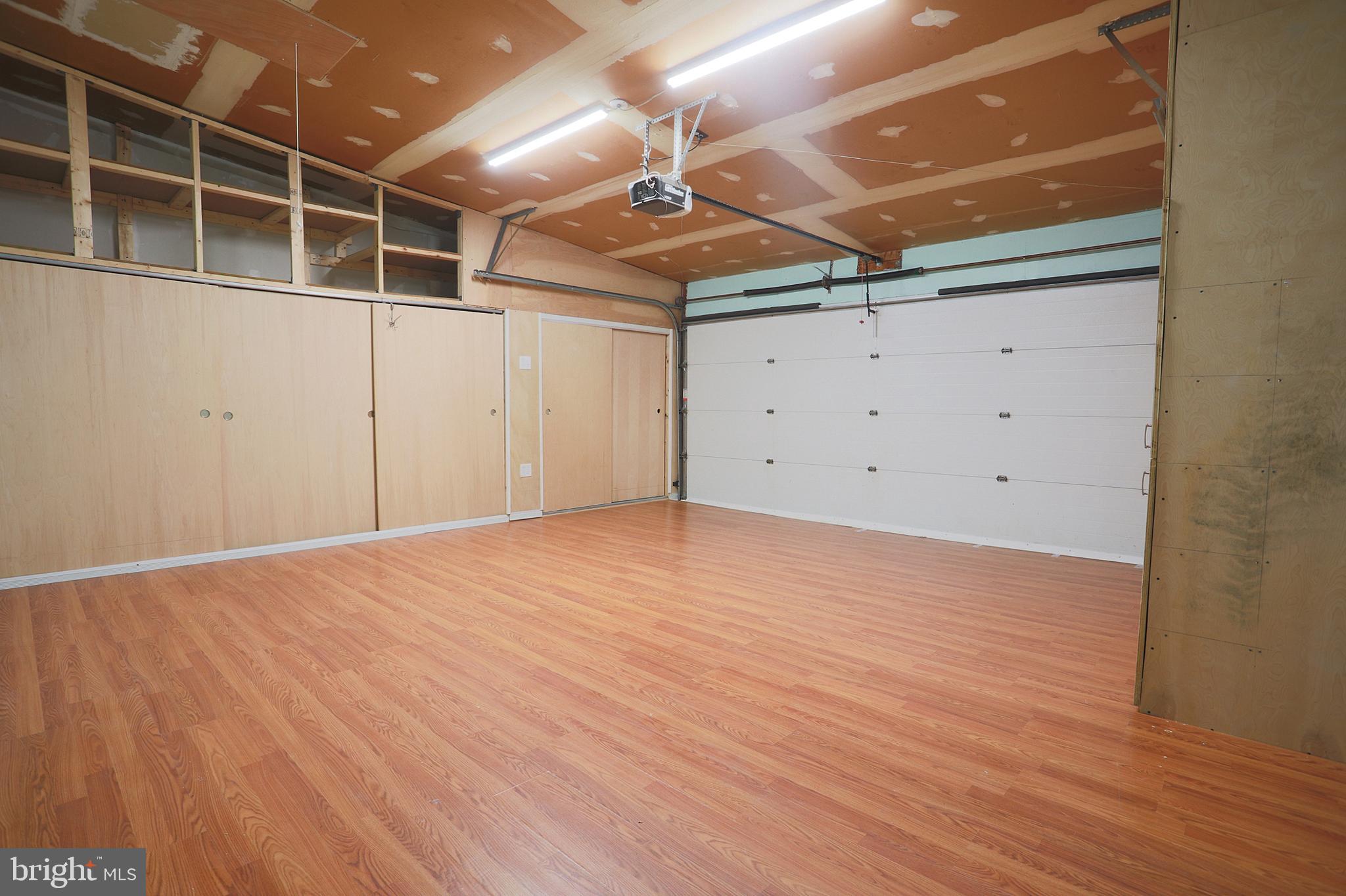 THE POINTS - Residential