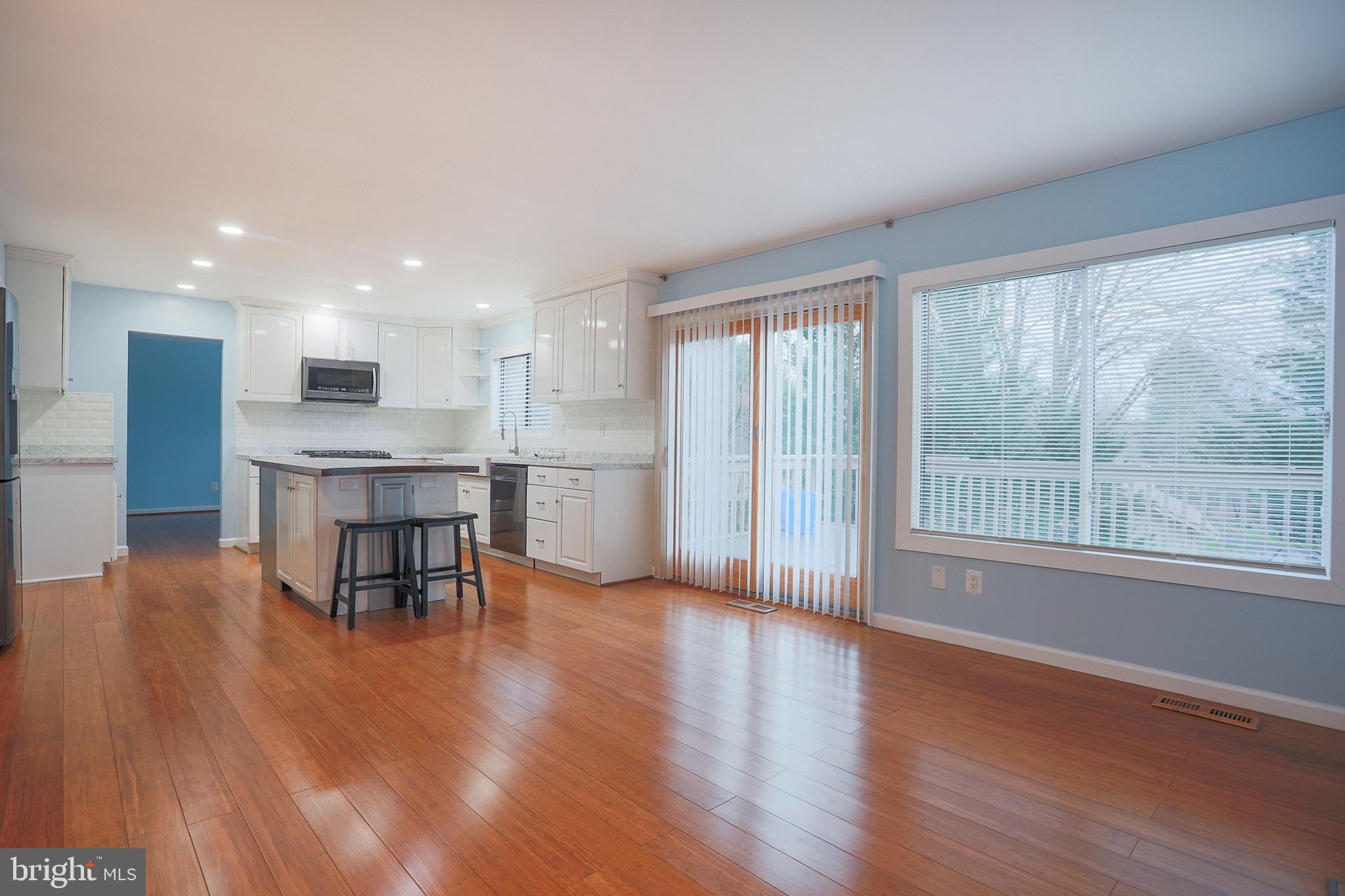 THE POINTS - Residential