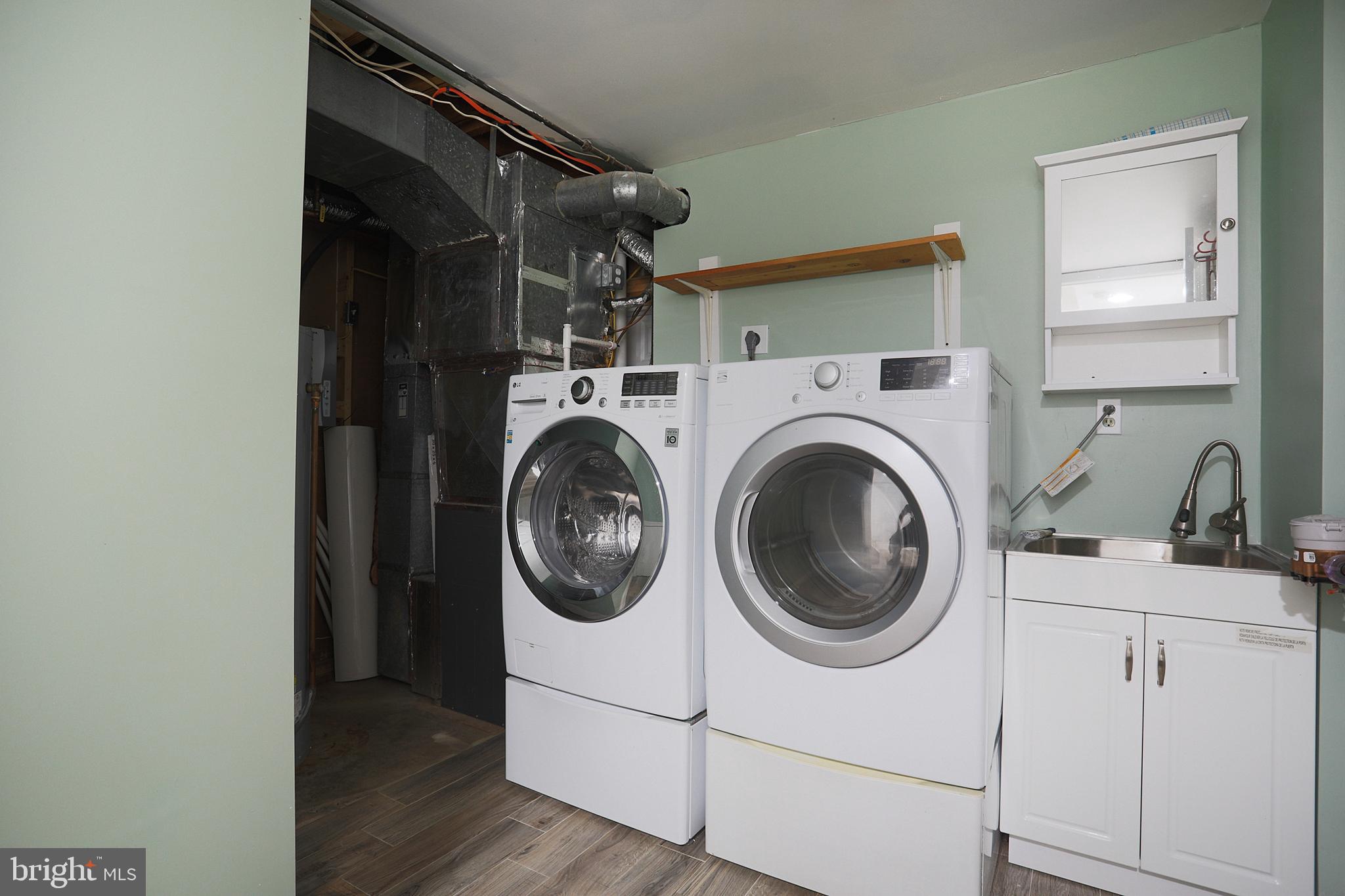 THE POINTS - Residential