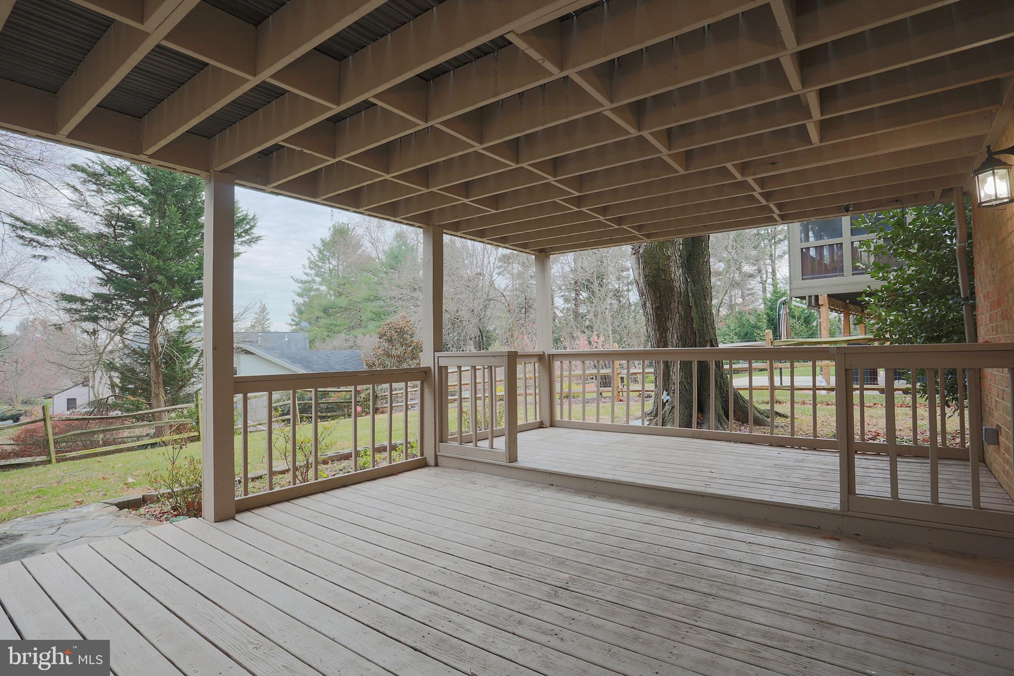 THE POINTS - Residential