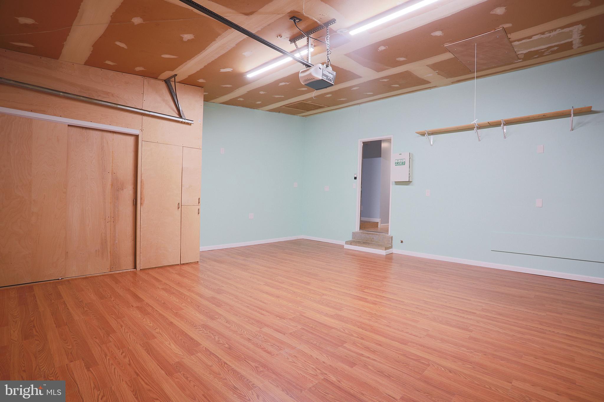 THE POINTS - Residential