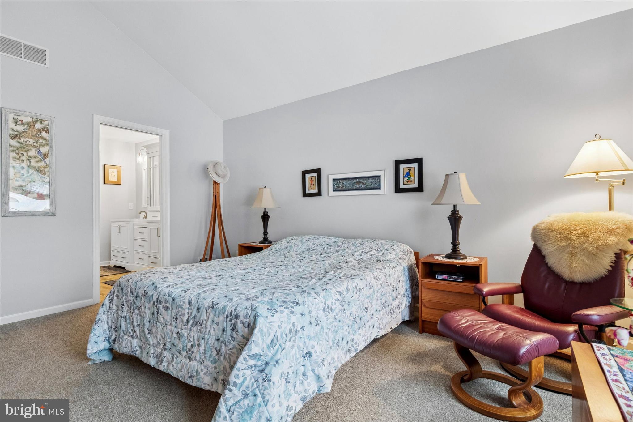 LIONSGATE - Residential