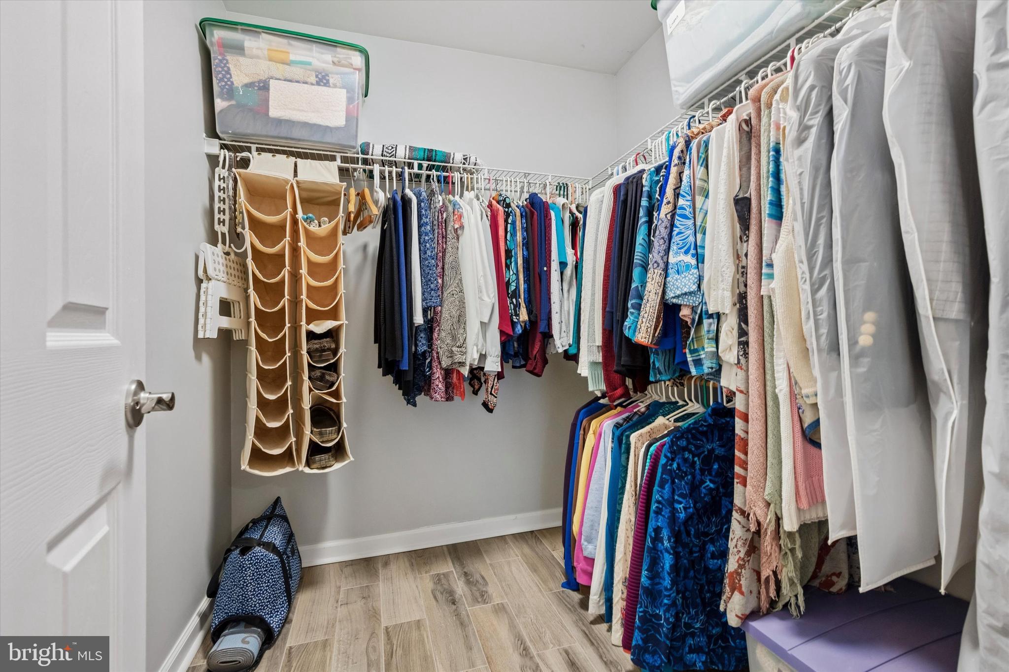 LIONSGATE - Residential