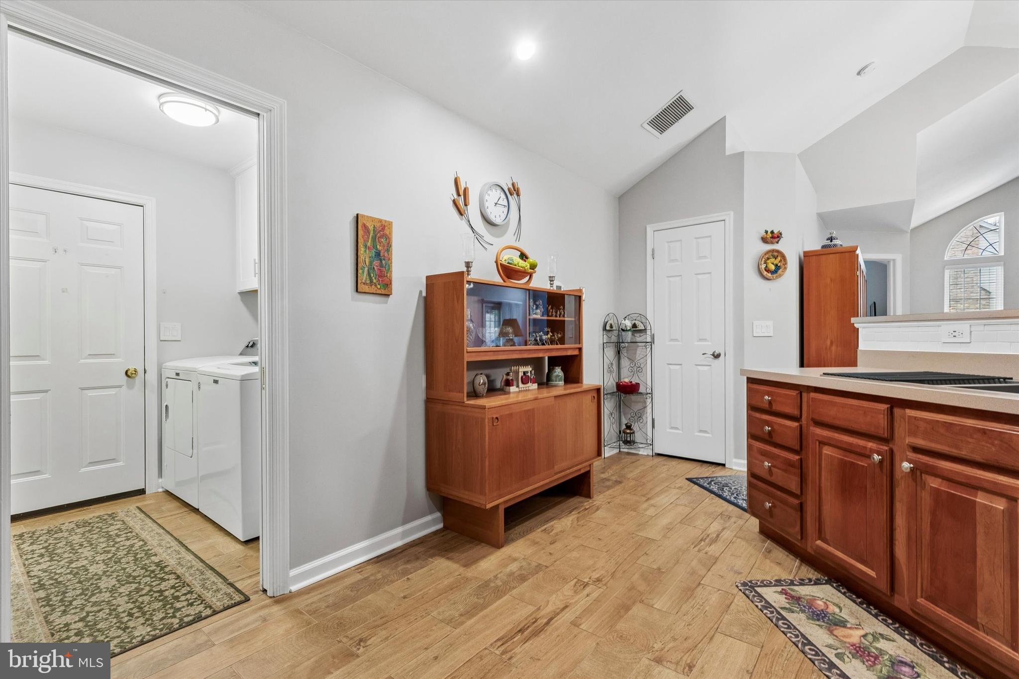 LIONSGATE - Residential