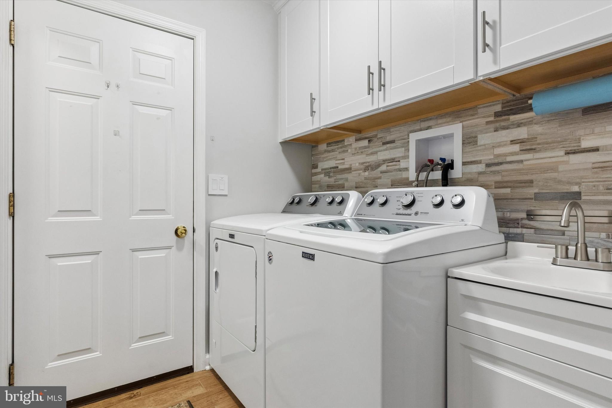 LIONSGATE - Residential