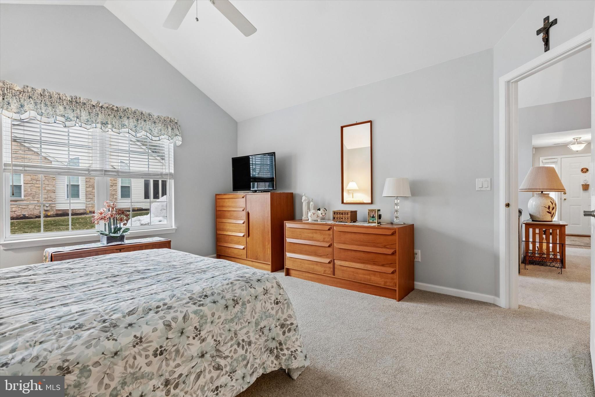 LIONSGATE - Residential