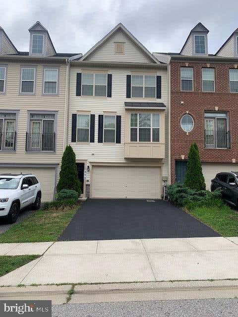 Townhouse For Rent - 856 Nancy Lynn Lane<br/> Anne Arundel County, ARNOLD, MD 21012