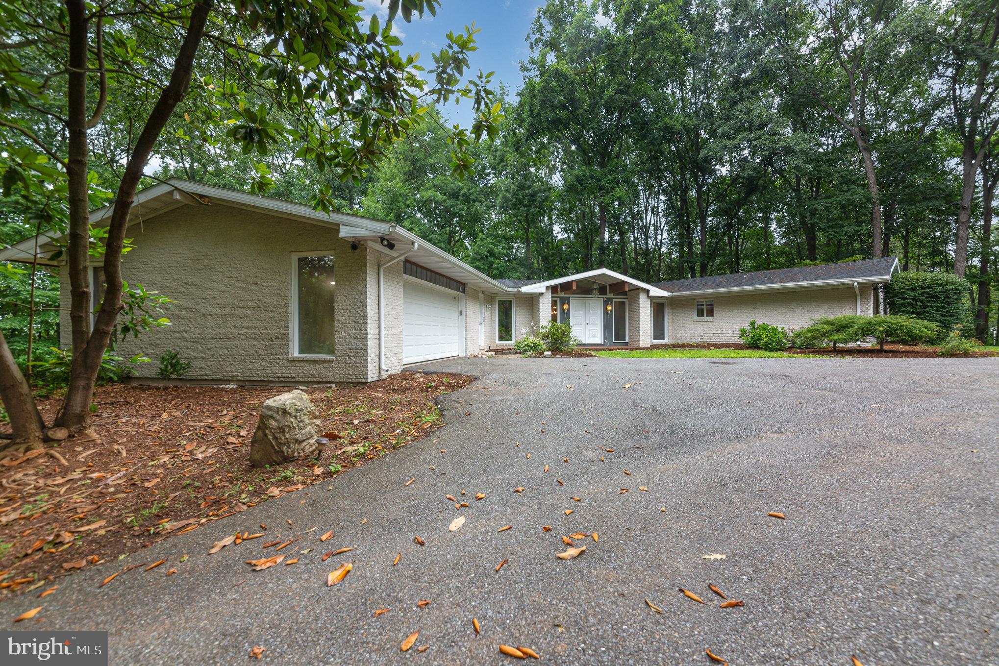 2837 CONOWINGO ROAD