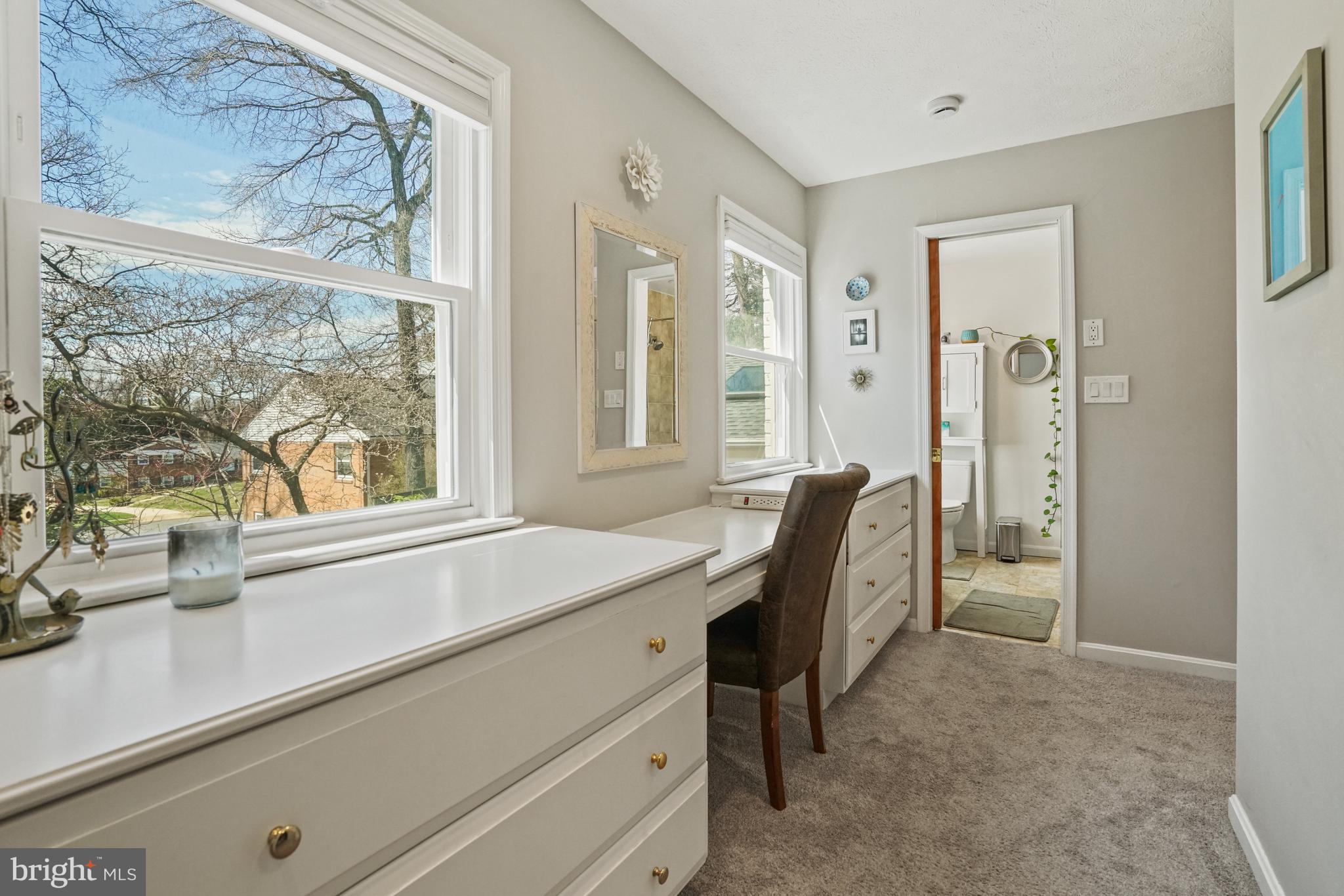 FALLS HILL - Residential