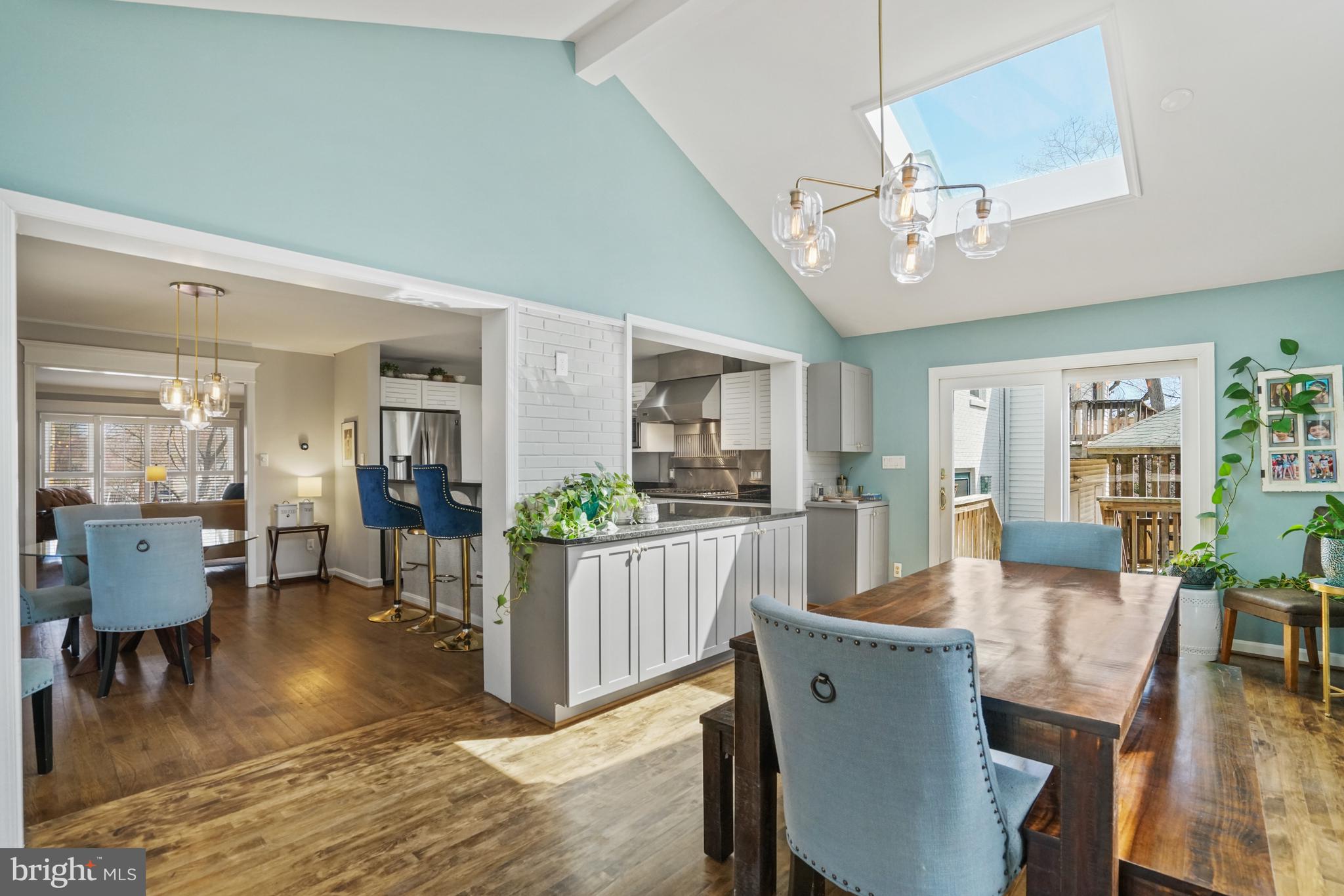 FALLS HILL - Residential