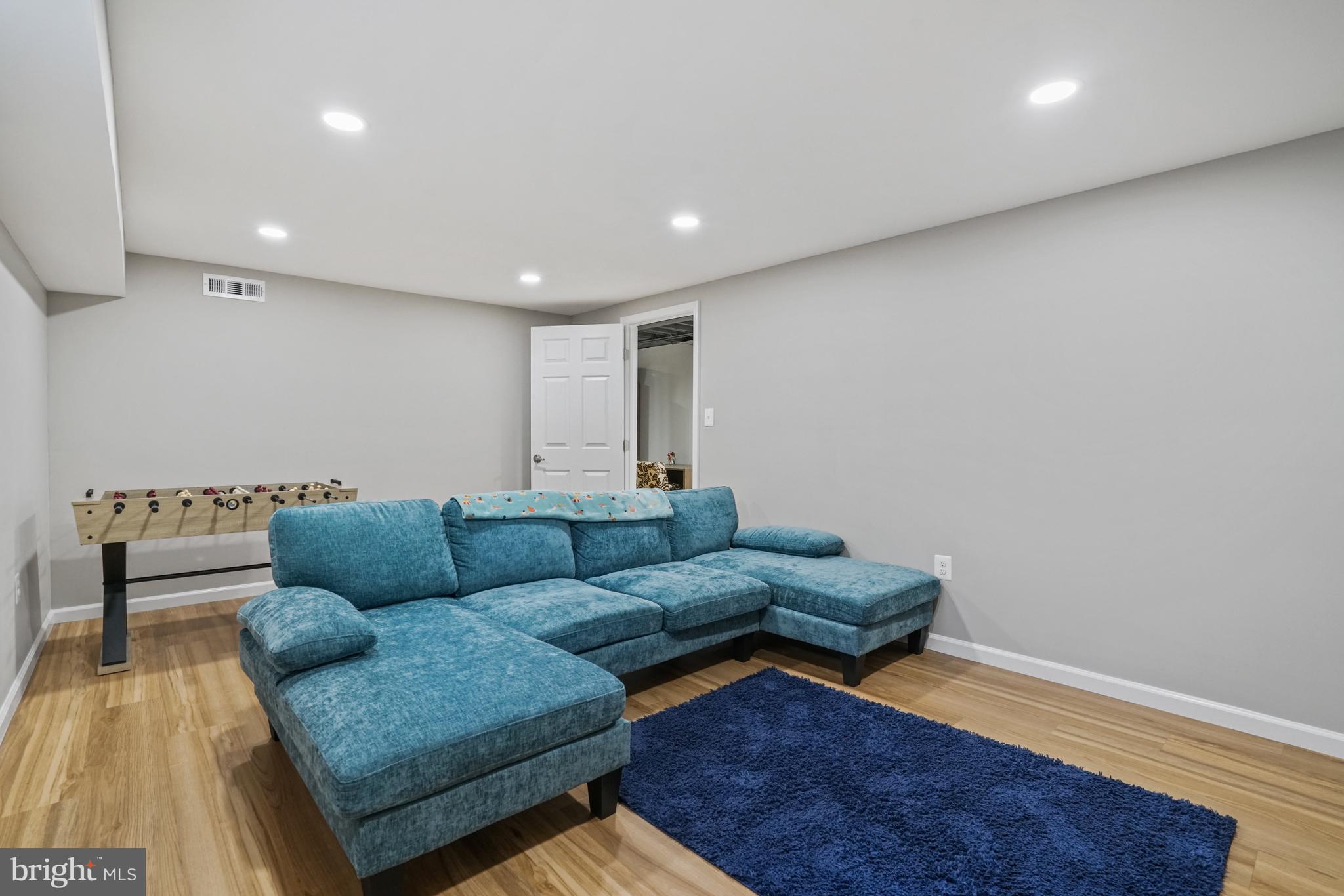 FALLS HILL - Residential